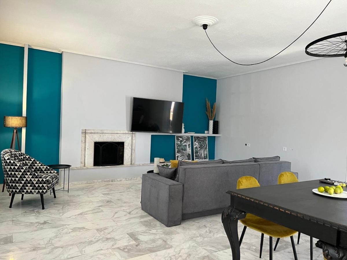 Kalloni Luxury Apartment Volos Exterior photo